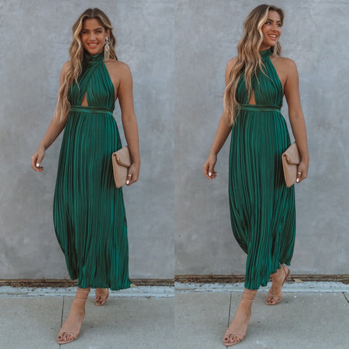 Damen Plissiertes Maxikleid mit hochgeschlossenem Design und Cut-Out-Details Echo Archiv