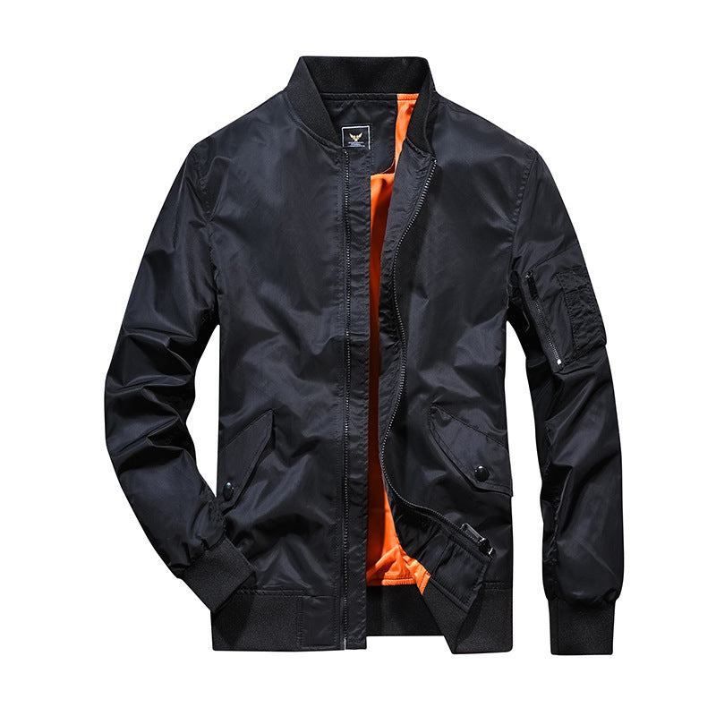 Herren Piloten-Bomberblouson aus technischem Nylon mit kontrastierendem Innenfutter, Ärmeltasche und Rippbündchen Echo Archiv