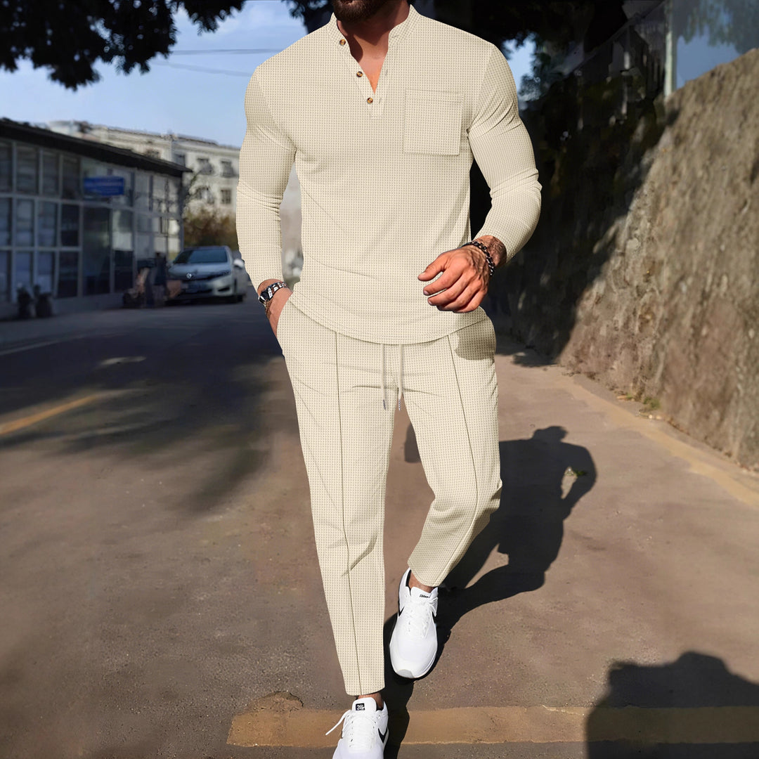 Herren modisches Freizeitoberteil mit lässiger Hose Echoarchiv