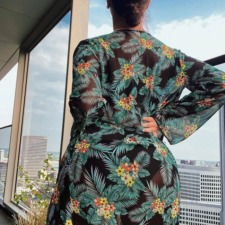 Damen Bikini-Set mit hochgeschnittenem Höschen und floralem Kimono Echo Archiv