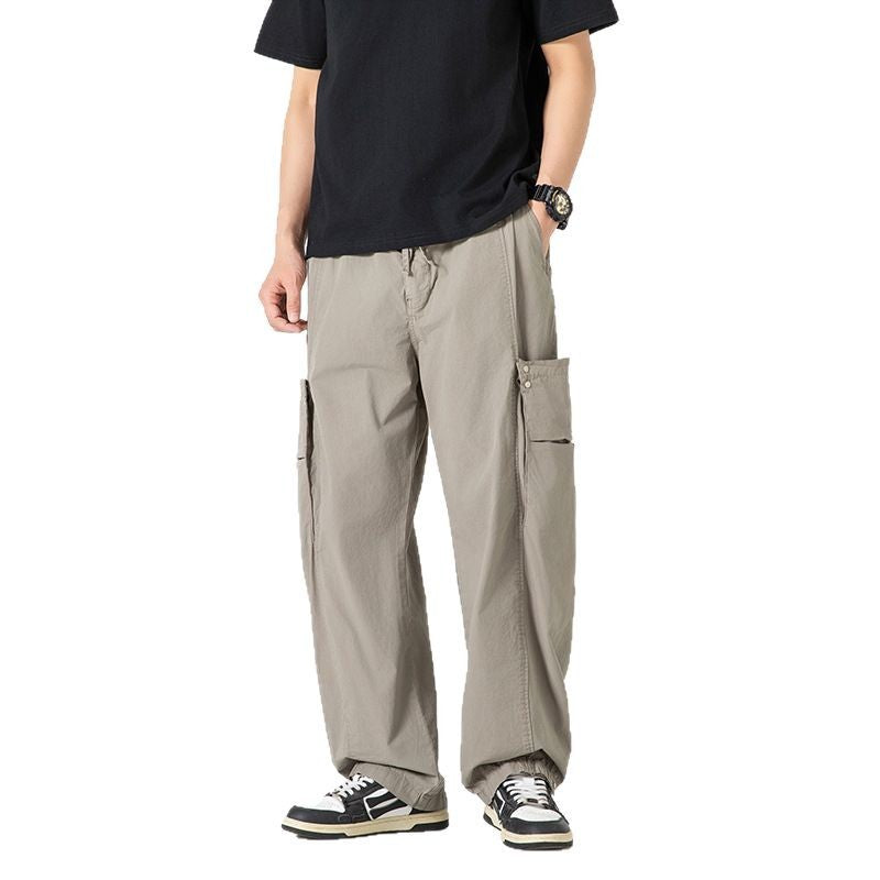 Herren Weite Nylon-Cargo-Hose im Utility-Stil mit seitlichen Klappentaschen Echo Archiv