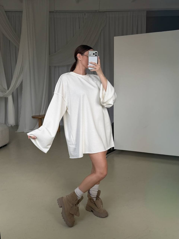 Damen Oversized Sweaterkleid mit weiten Trompetenärmeln – Mavelle