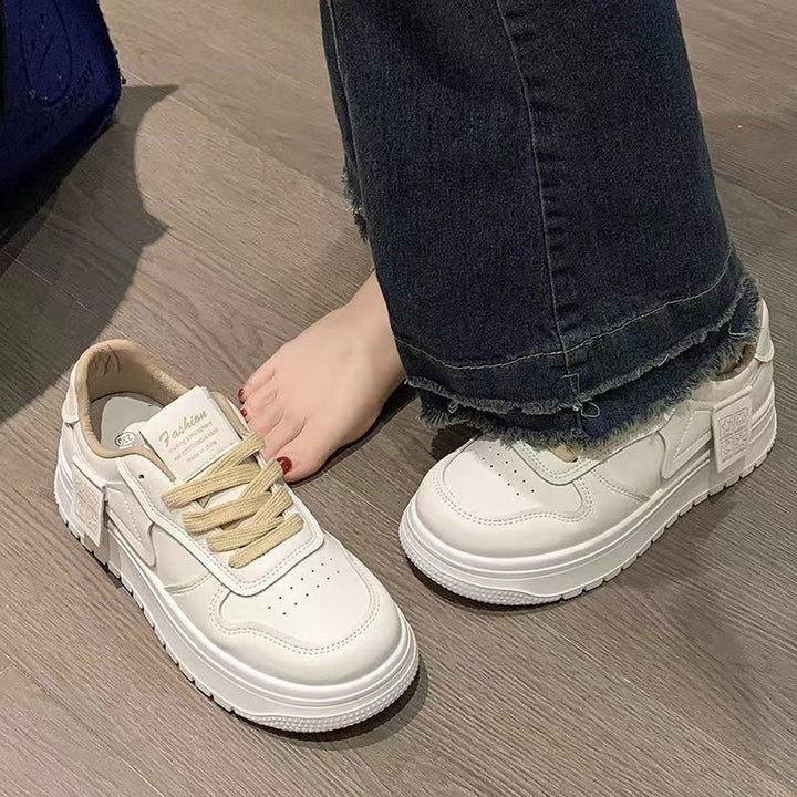 Damen Sportliche Sneakers mit voluminöser Sohle und atmungsaktivem Obermaterial Echo Archiv