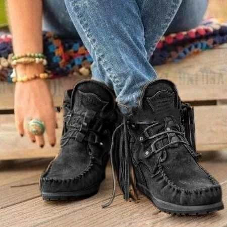 Damen Fransen‑Mokassin‑Ankleboots aus Veloursleder mit handgenähter Kettelnaht, Schnürung und profilierter Gummisohle Echo Archiv