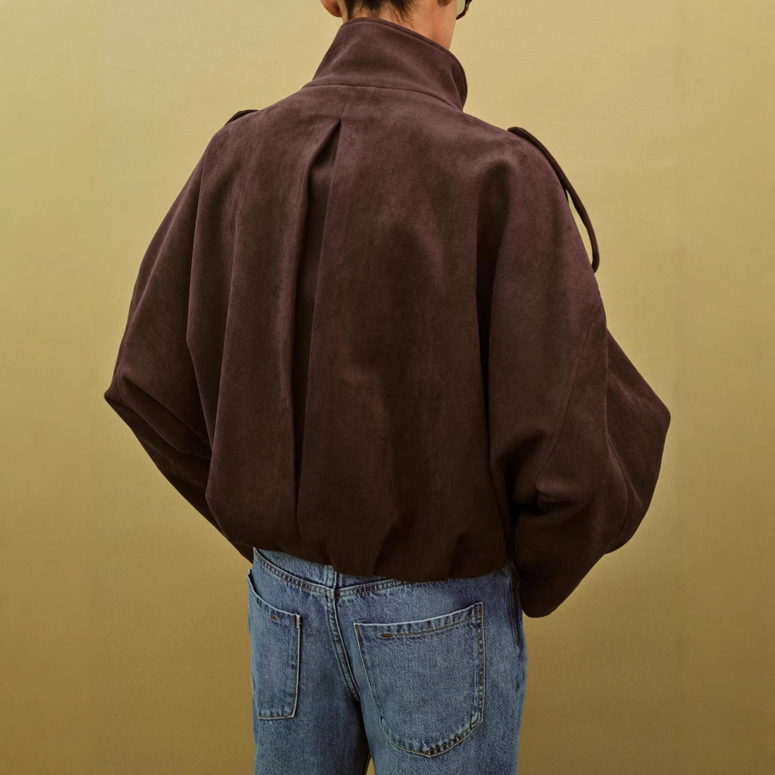 Damen Modische Wildlederjacke mit großen Taschen – Célinea