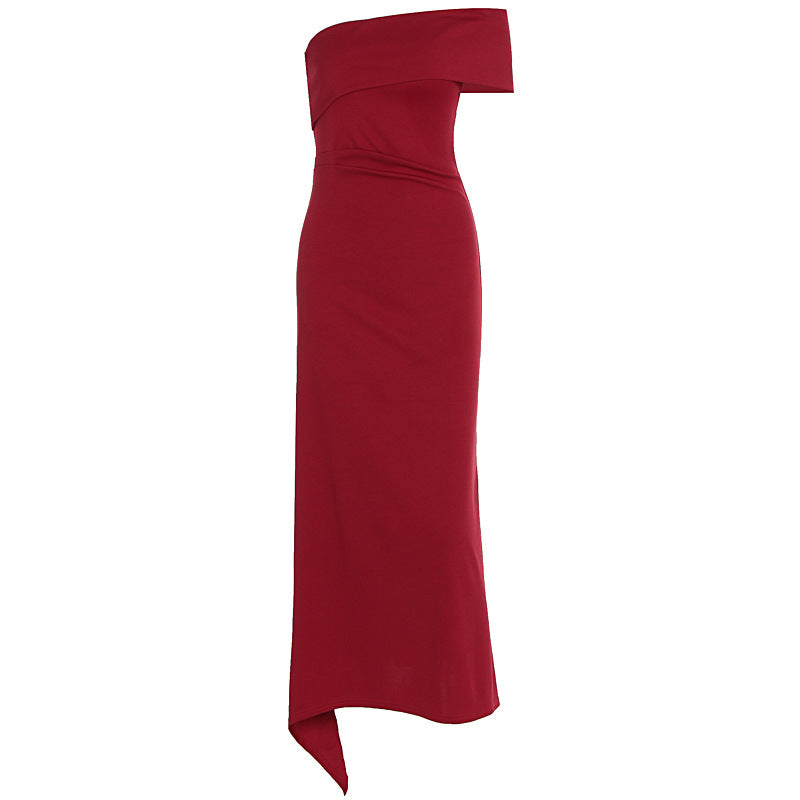 Damen Elegantes Maxikleid mit asymmetrischem Ausschnitt und raffiniertem Träger Echo Archiv