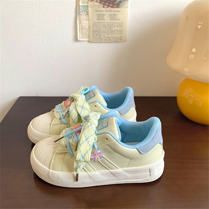 Damen Sportliche Sneakers mit einzigartigem Schnürsystem Echo Archiv