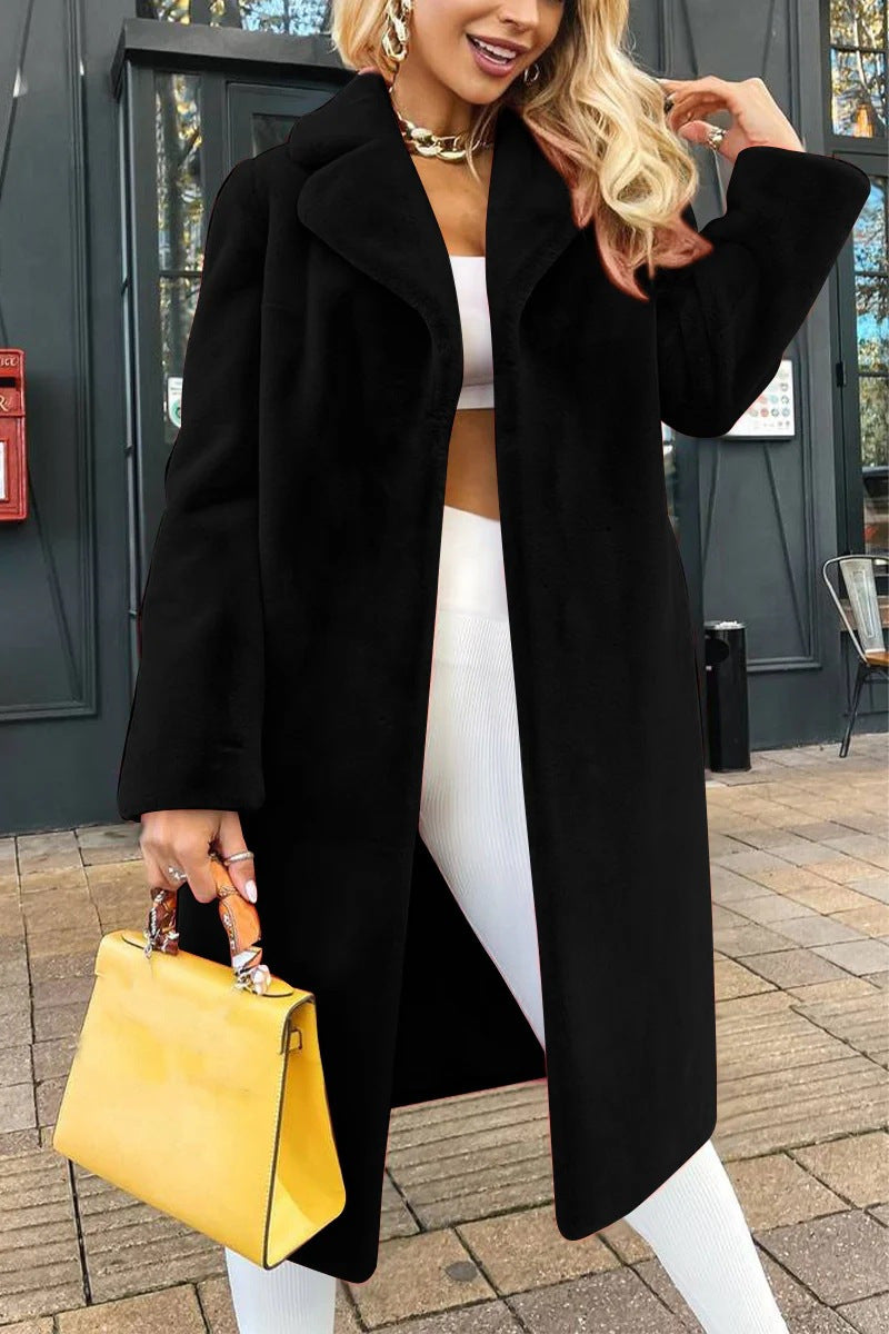 Damen Kuschelige Oversized Jacke aus weichem Material Echoarchiv
