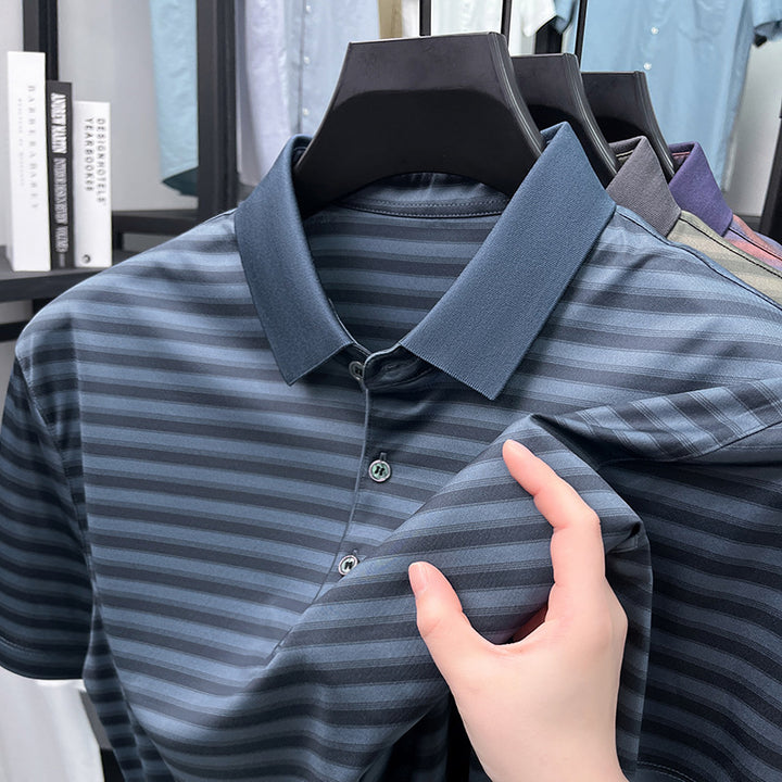 Herren Poloshirt mit atmungsaktiver Struktur und eleganten Streifen Echoarchiv