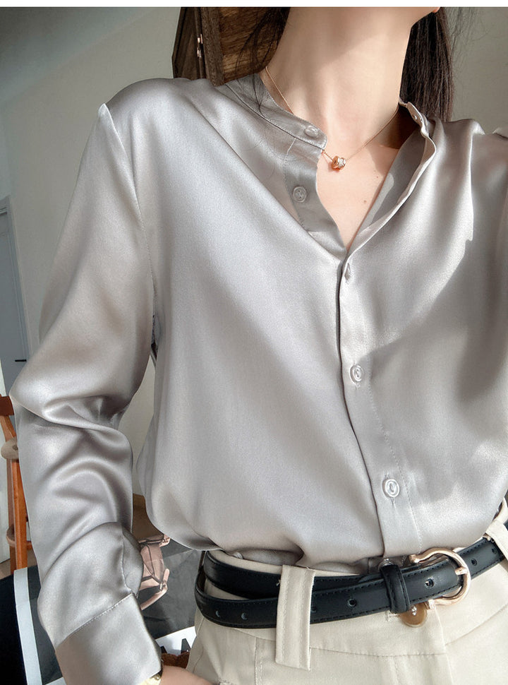Damen Elegante satinierte Bluse mit knöpfbarem Ausschnitt Echoarchiv