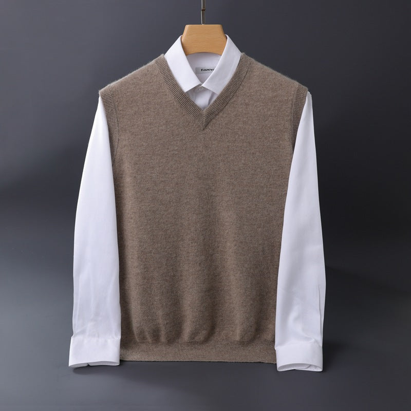 Herren Feine V‑Ausschnitt Strickweste aus Merino‑Blend mit geripptem Saum Echoarchiv