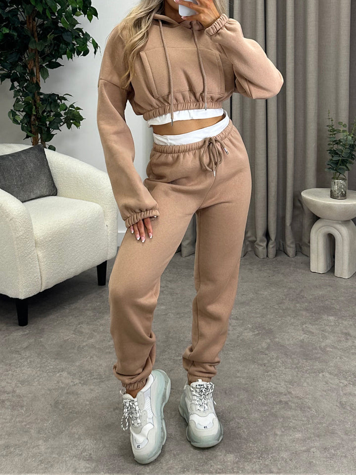 Damen Kurzschnitt-Kapuzenpullover und Hochtaillierte Jogginghose Set – Avérine
