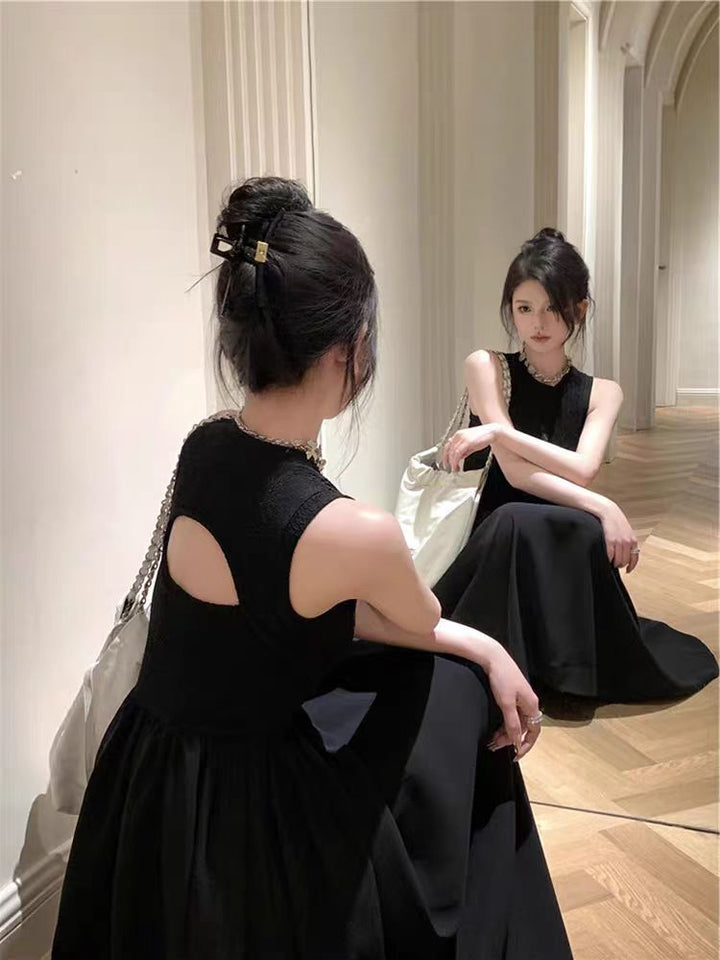Damen Maxikleid mit elegantem Schnitt und fließendem Material Echo Archiv