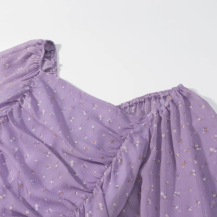 Damen gerafftes Viskose Minikleid mit Carmenkragen und voluminösen Ballonärmeln – Élara