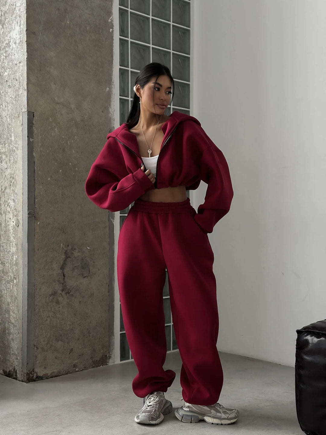 Damen kurzes Oversize-Scuba-Zip-Hoodie mit Tunnelzug und figurformender High-Waist-Jogginghose – Auréline