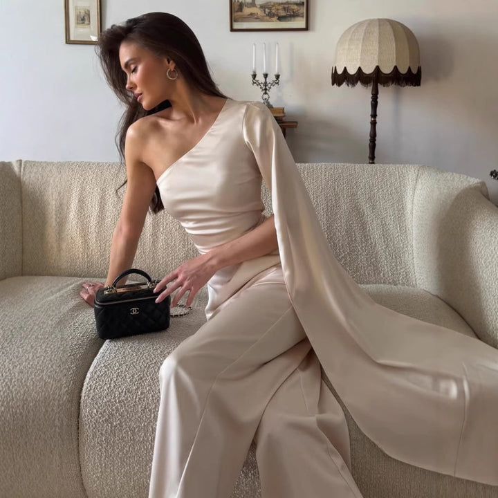 Damen Einseitig Schulterfreies Minikleid mit schickem Satin-Finish Echo Archiv