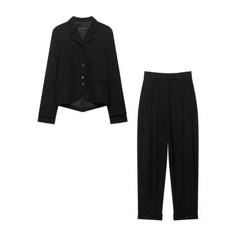 Damen Kurzer taillierter Blazer mit asymmetrischem Saum und durchgehender Knopfleiste Echo Archiv