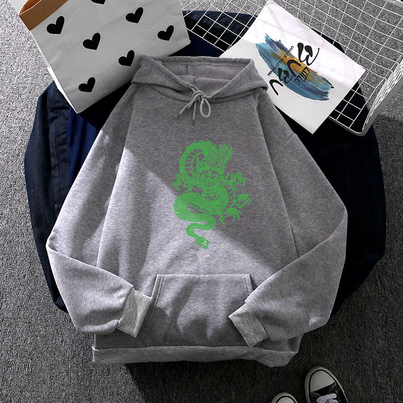 Unisex Kapuzenpullover mit detailreichem Drachenmotiv, Oversize‑Schnitt und Kängurutasche – Auréline