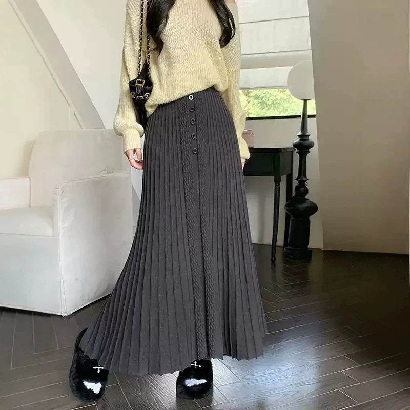 Damen Eleganter Plissee-Maxirock mit Knopfdetails Echo Archiv