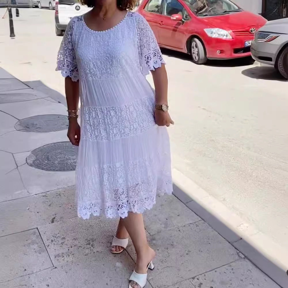 Damen nan Midikleid mit Spitzenstufen, Plissee‑Einsätzen und kurzen Trompetenärmeln Echo Archiv