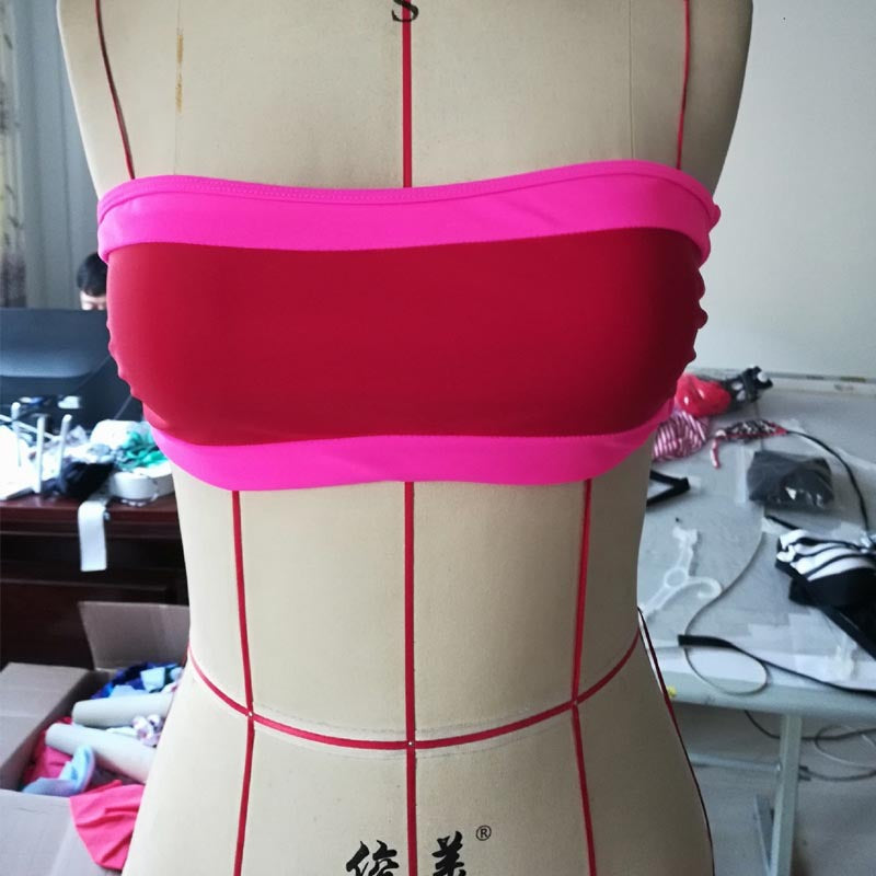 Damen Bandeau-Bikini mit kontrastrierenden Farben Echo Archiv