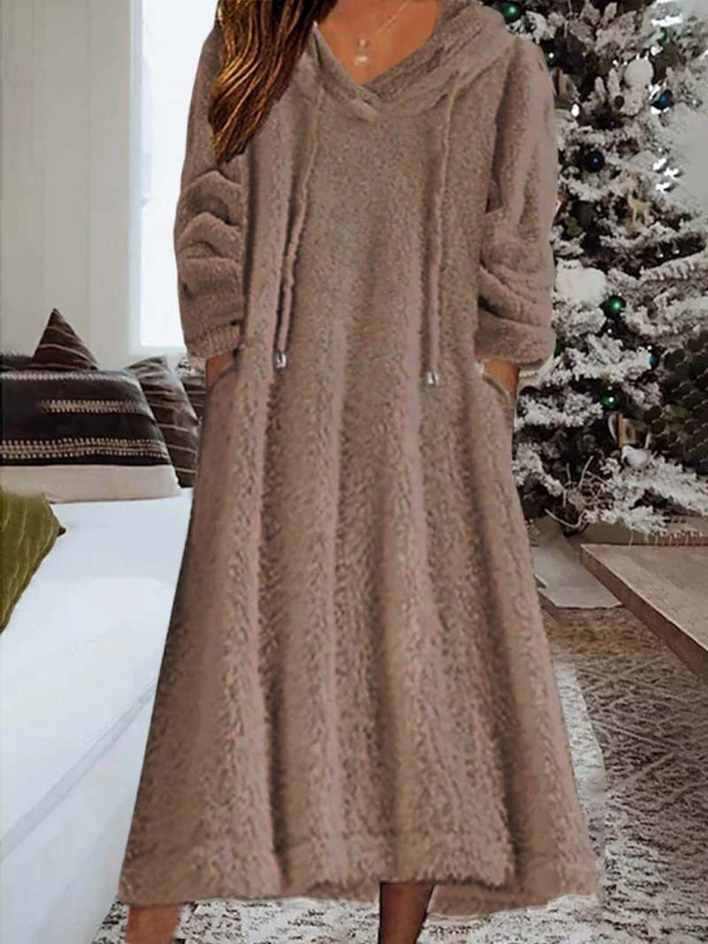Damen Maxikleid aus Teddy-Fleece mit Kapuze, V-Ausschnitt und Eingrifftaschen Echo Archiv