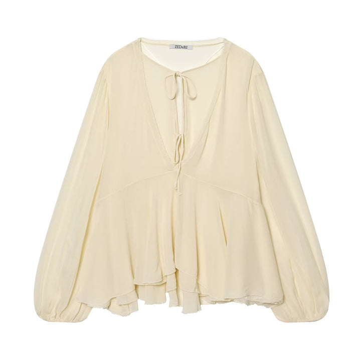 Damen Luftige Chiffon-Bluse mit tiefem V‑Ausschnitt, Bindebändern, Volantstufen und Ballonärmeln Echo Archiv