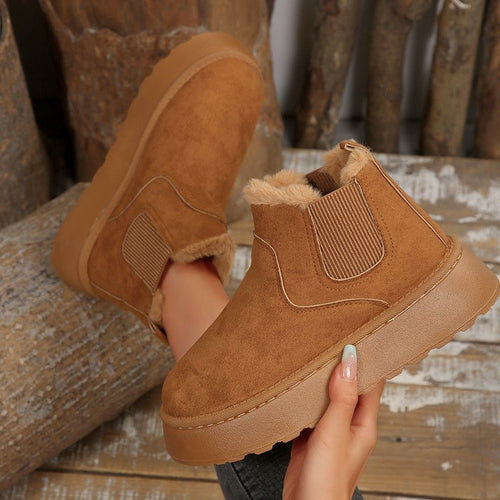 Damen Gefütterte Chelsea‑Stiefeletten aus Wildlederoptik mit elastischer Seitenblende und profilierter Gummisohle Echoarchiv