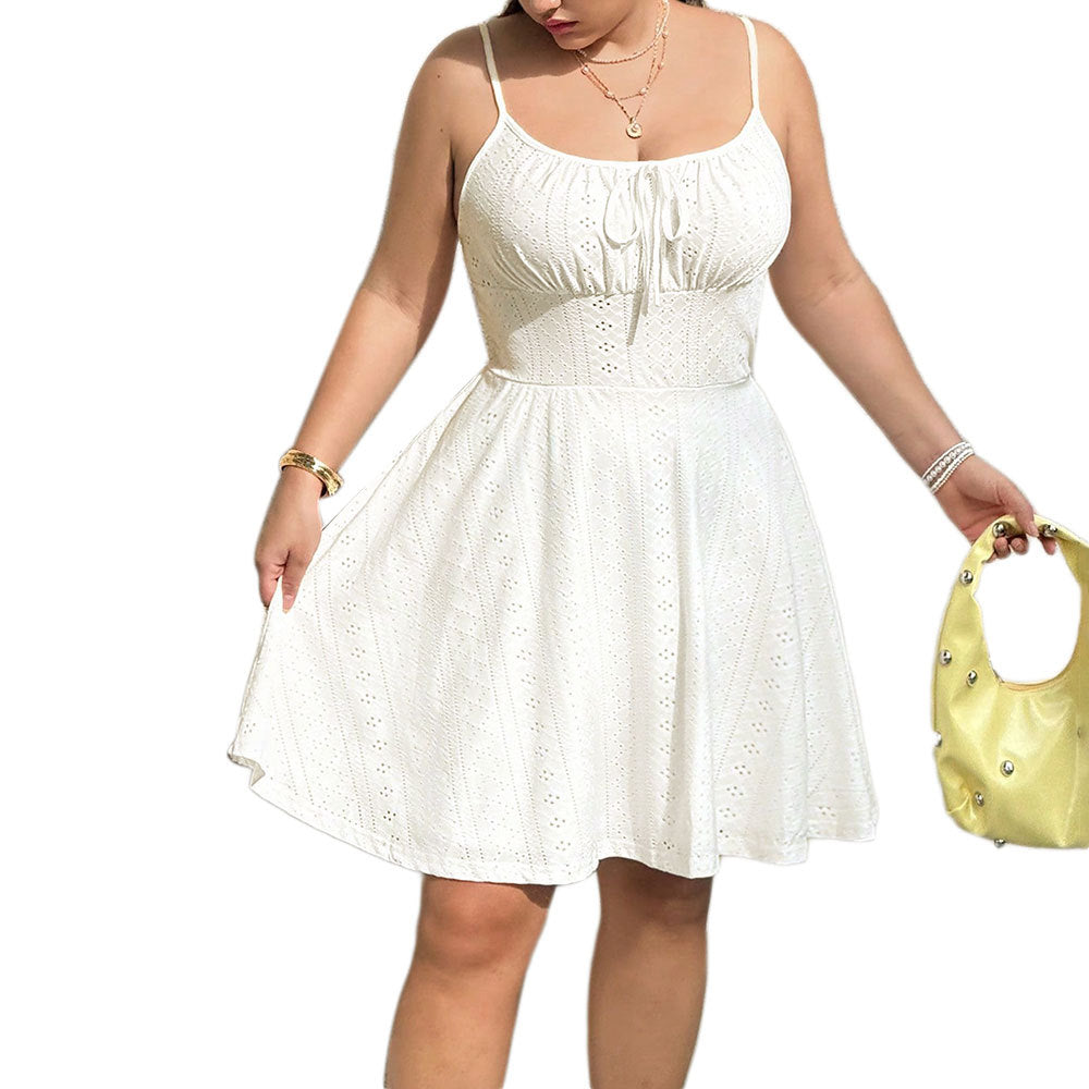 Damen Sommerliches Blütenmuster-Kleid mit Taillenband und Spitzenelementen Echo Archiv