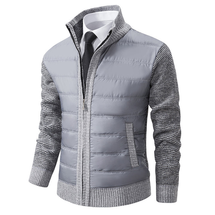 Herren sportive Kapuzenjacke mit strukturiertem Material und eleganten Details Echoarchiv