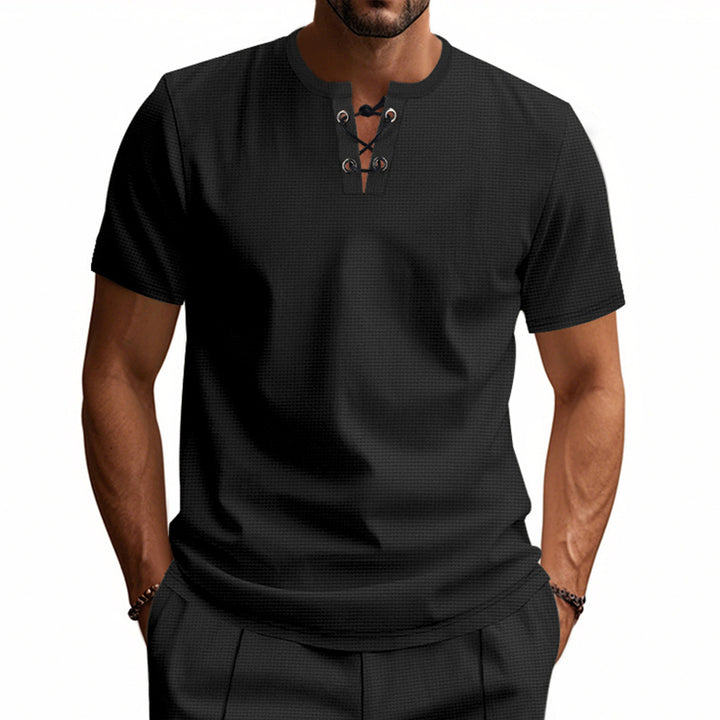 Herren Kurzarm-Henley-T-Shirt mit dekorativem Knopfverschluss Echoarchiv