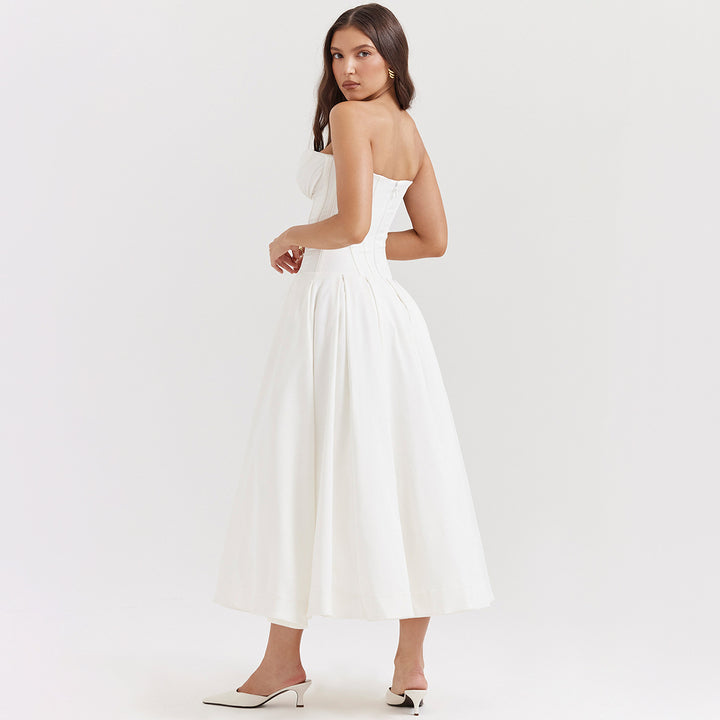 Damen Abendkleid mit elegantem Herz-Ausschnitt und voluminösem Rock Echo Archiv