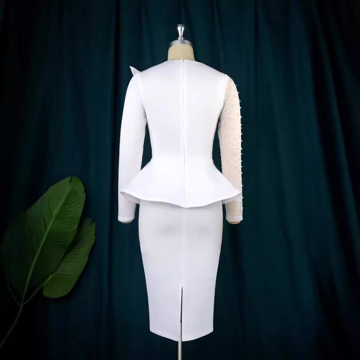Damen Etuikleid mit transparenten Puffärmeln und dekorativem Peplum Echo Archiv