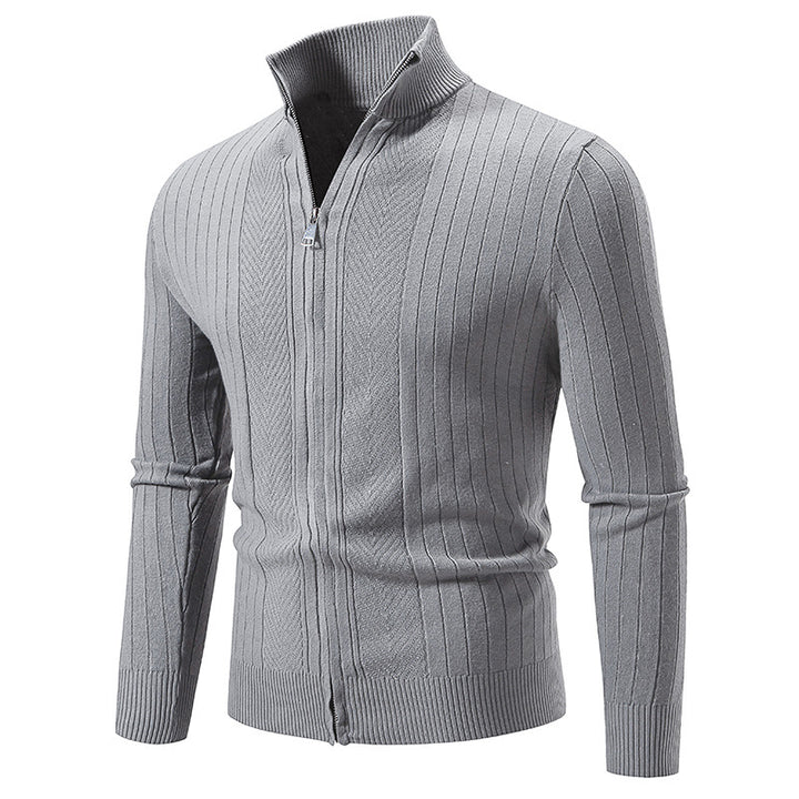 Herren Schmal geschnittene Feinstrick-Zipjacke mit Stehkragen und markanter Rippstruktur Echo Archiv