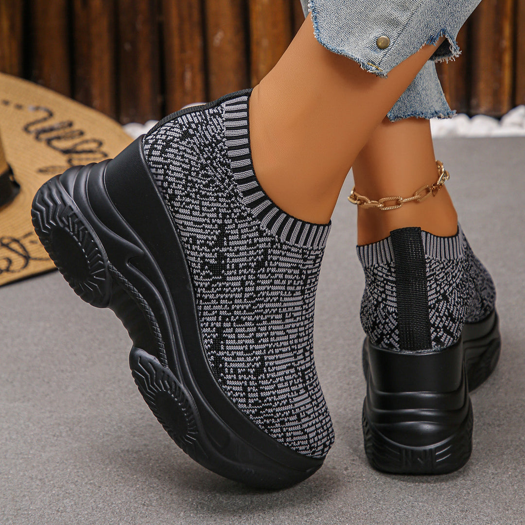 Damen Strick‑Sock‑Sneaker mit hohem Plateau und rutschfester Profilsohle – Névara