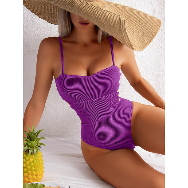 Damen Einteiler Badeanzug mit elegantem Rippendesign und figurschmeichelnder Silhouette Echo Archiv