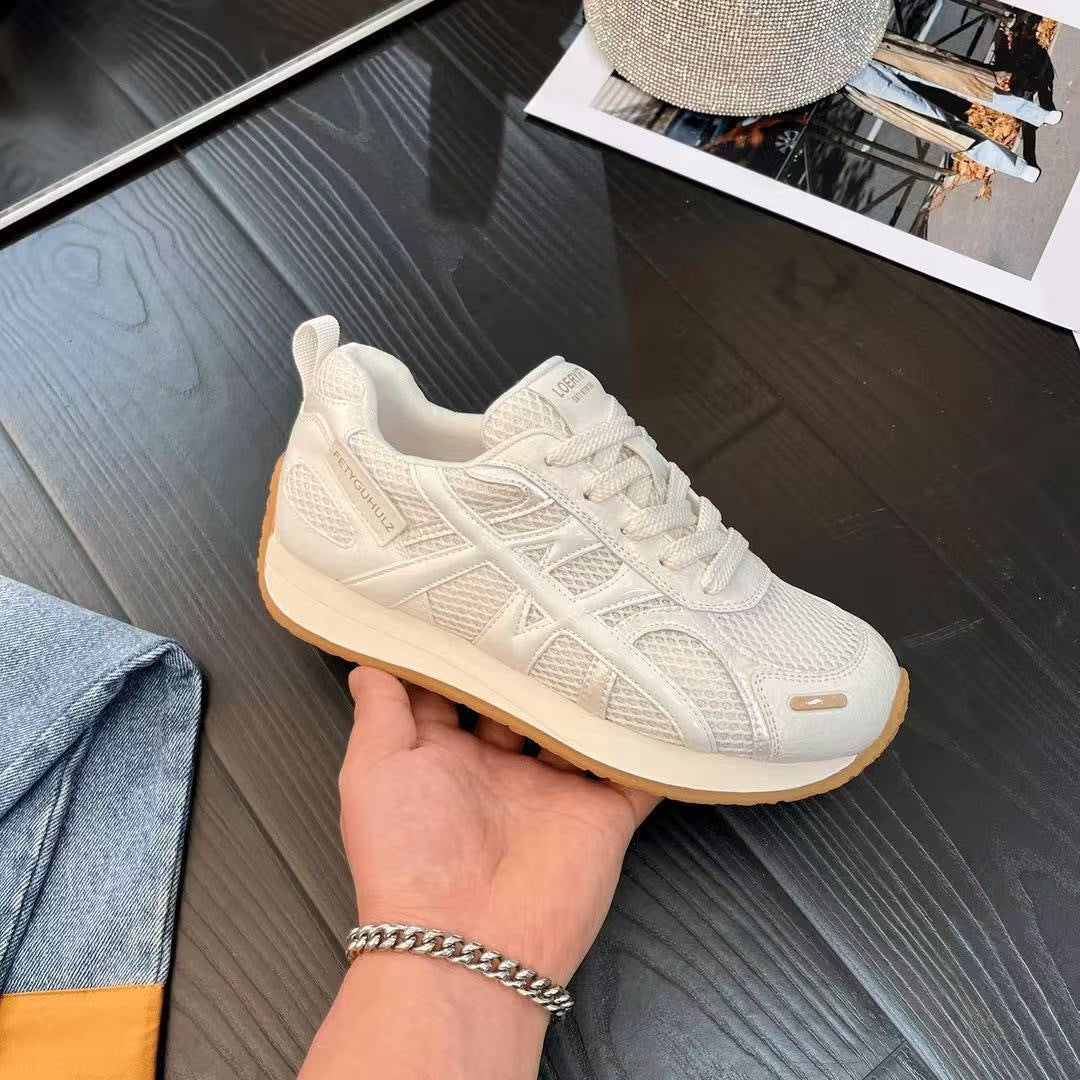 Damen Sportliche Sneakers mit atmungsaktiven Mesh-Details und rutschfestem Profil Echo Archiv