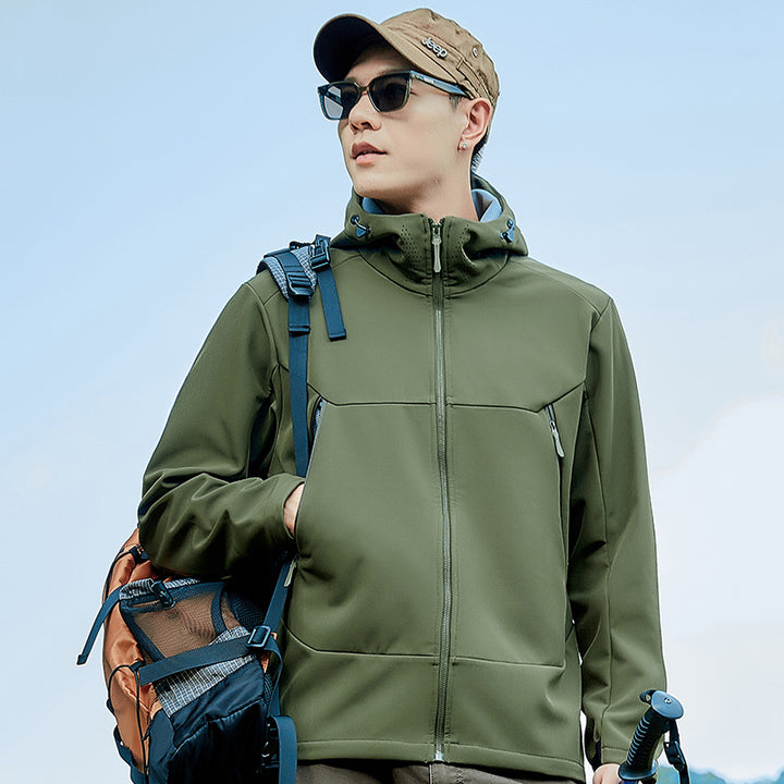 Herren Softshell-Funktionsjacke mit hohem Thermokragen, Kapuze und wasserabweisenden Reißverschlüssen Echoarchiv