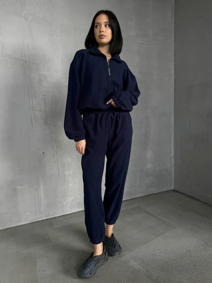 Damen lässiges Fleece-Jogginganzug Set mit Stehkragen und halbhohem Reißverschluss – Avérine