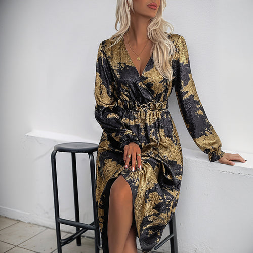 Damen Wickel-Midikleid mit Metallic-Effekt, abstraktem Print, Taillenring und hohem Beinschlitz – Élara