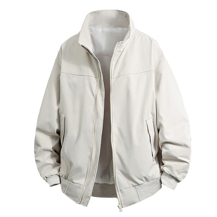 Herren Übergangsjacke mit hohem Kragen und praktischen Reißverschlusstaschen Echoarchiv