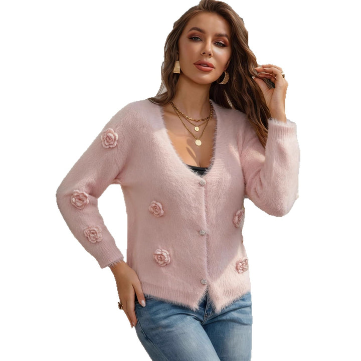 Damen Flauschige Strickjacke mit Blumen-Applikation und Perlenknöpfen Echoarchiv