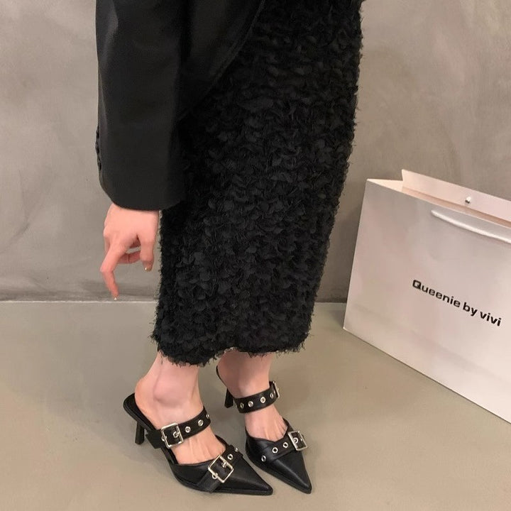 Damen Spitz zulaufende Mule‑Pantoletten mit doppeltem Schnallenriemen, Ösen‑Detail und niedrigem Kitten‑Absatz – Lioré
