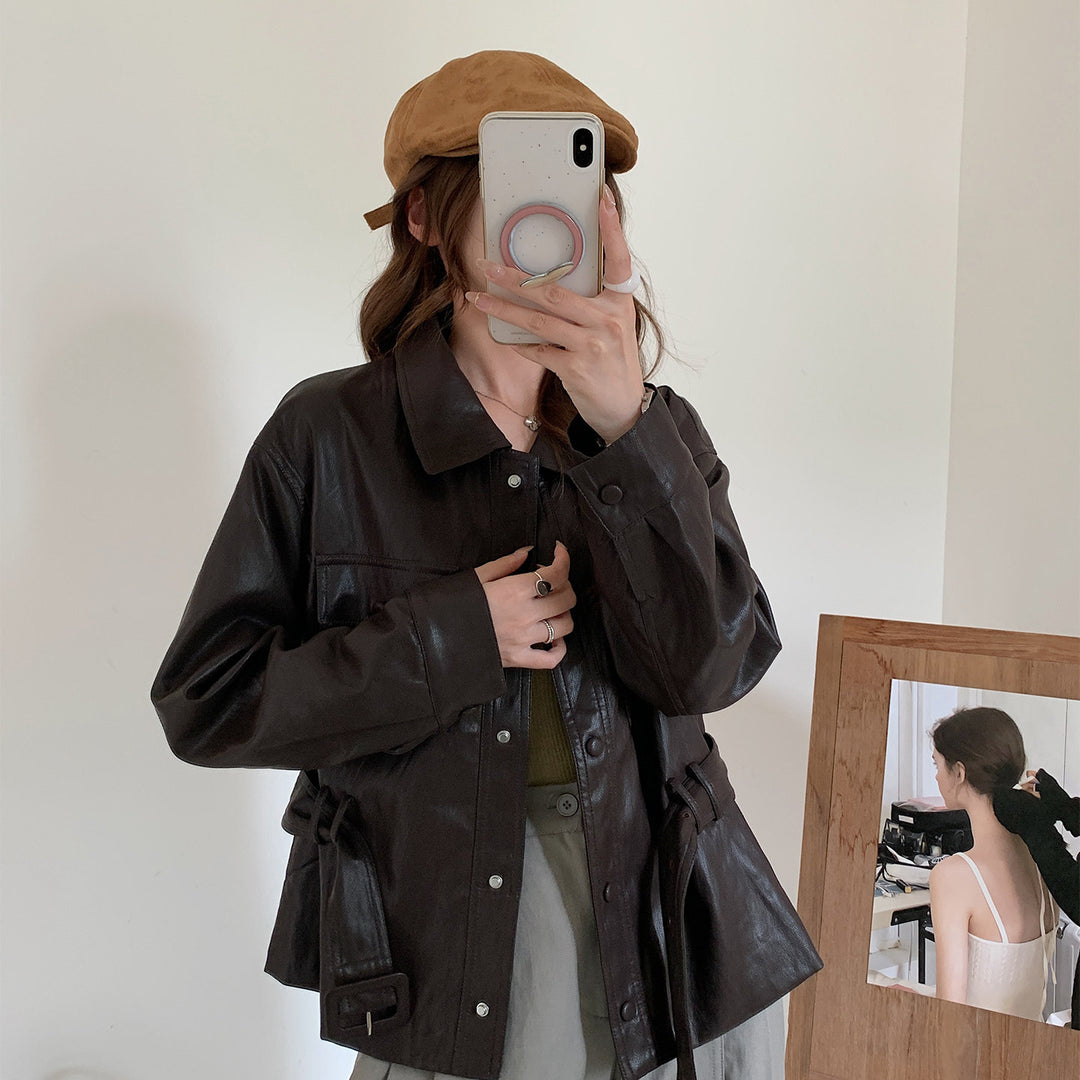 Damen Kurze Oversize-Lederjacke mit Taillenzug und Druckknopfleiste Echoarchiv