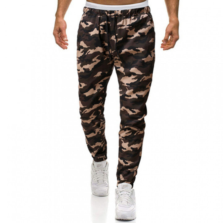 Herren modische Jogginghose im Camouflage-Design Echoarchiv