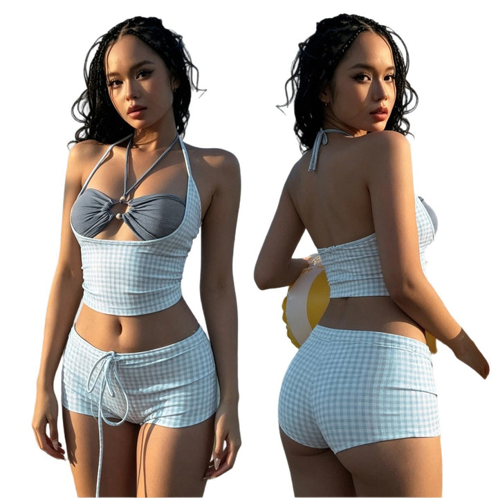 Damen sportliches Bikiniset mit hochgeschlossenem Top und charmanten Rüschendetails Echo Archiv