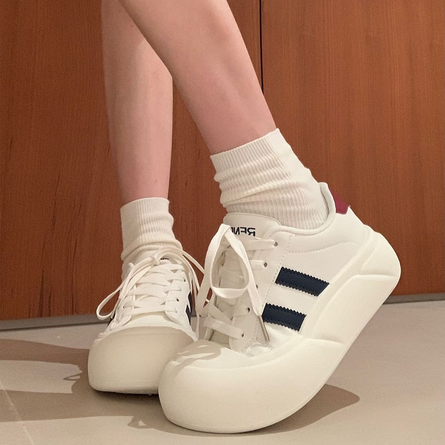 Damen Sportliche Sneakers mit gepolstertem Innenfutter und rutschfester Laufsohle Echo Archiv