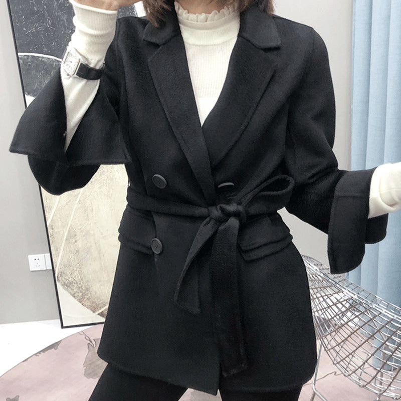 Damen zeitloser, doppelter Blazer mit Gürtel Echoarchiv