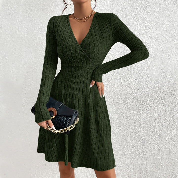 Damen figurschmeichelndes geripptes Wickel-Strickkleid mit tailliertem Bund und ausgestelltem Rock – Valéora