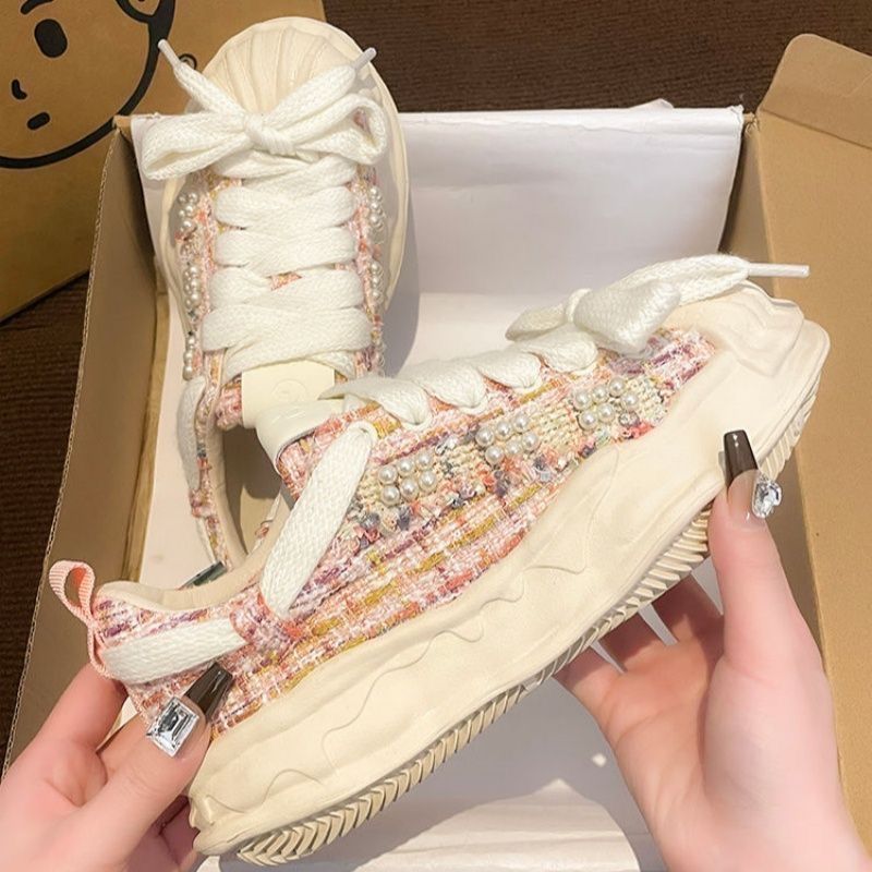 Damen Sneakers mit luxuriösen Details Echo Archiv